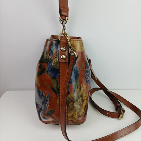 Patricia Nash Leather Irving Flap-Over Handbag Distressed English Garden Brown - Picture 4 of 10